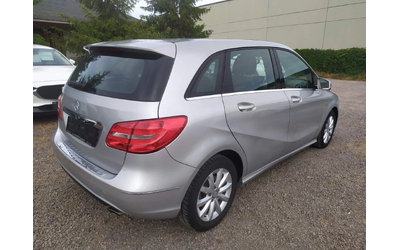 mercedes-benz-b-180 - 5