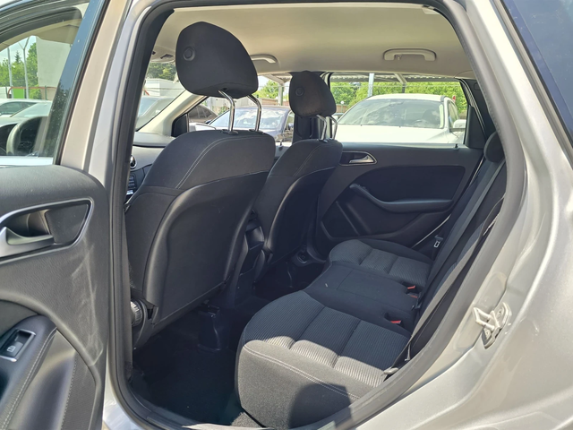 Mercedes-Benz B 180 Топ състояние - автомобили, коли, обяви за нови и употребявани 10