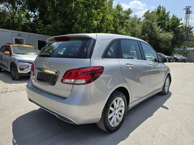 Mercedes-Benz B 180 Топ състояние - автомобили, коли, обяви за нови и употребявани 2