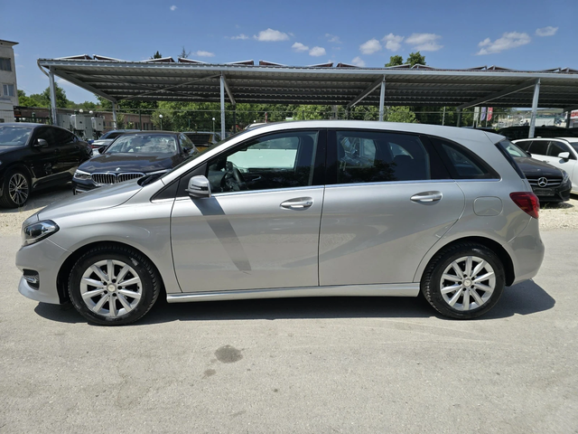 Mercedes-Benz B 180 Топ състояние - автомобили, коли, обяви за нови и употребявани 6