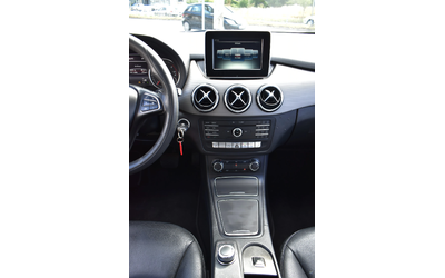 Mercedes-Benz B 180 - автомобили, коли, обяви за нови и употребявани 13