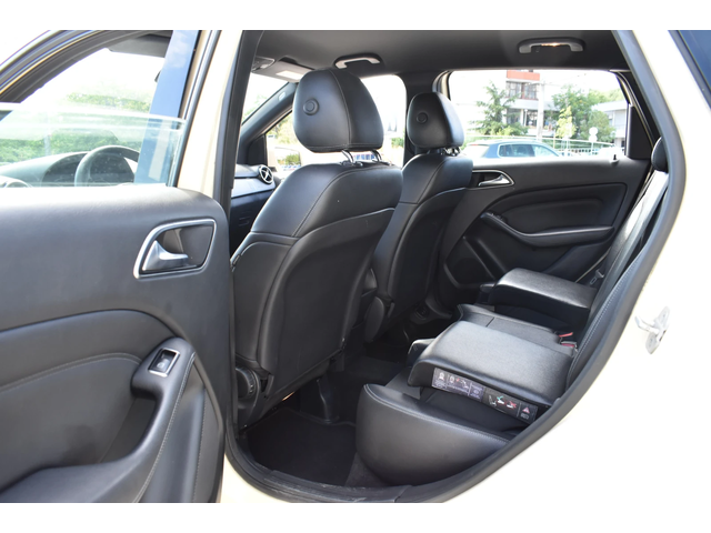 Mercedes-Benz B 180 - автомобили, коли, обяви за нови и употребявани 9