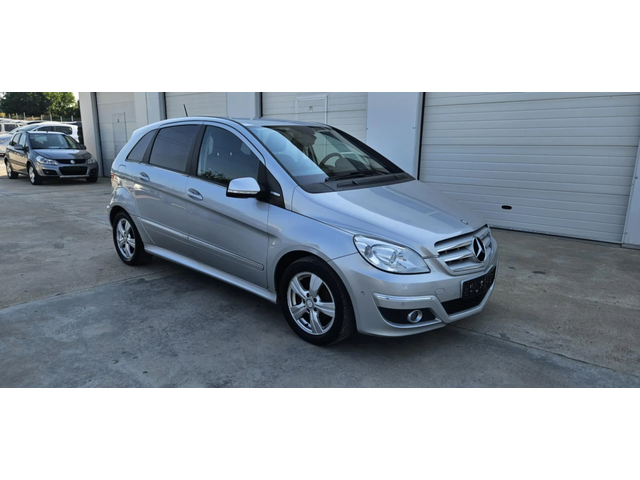 Mercedes-Benz B 180 180* Navi* 135000km* UNIKAT* - автомобили, коли, обяви за нови и употребявани 11