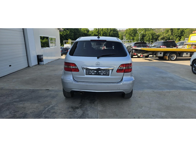 Mercedes-Benz B 180 180* Navi* 135000km* UNIKAT* - автомобили, коли, обяви за нови и употребявани 5