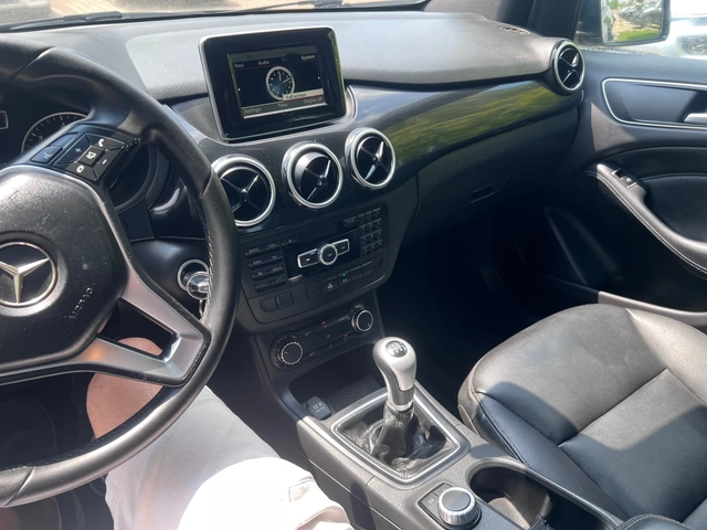 Mercedes-Benz 190 Executive Full edition Led - автомобили, коли, обяви за нови и употребявани 12