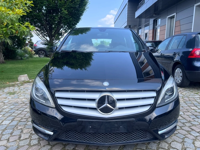 Mercedes-Benz 190 Executive Full edition Led - автомобили, коли, обяви за нови и употребявани 13