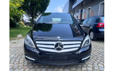 mercedes-benz-b-180 - 1