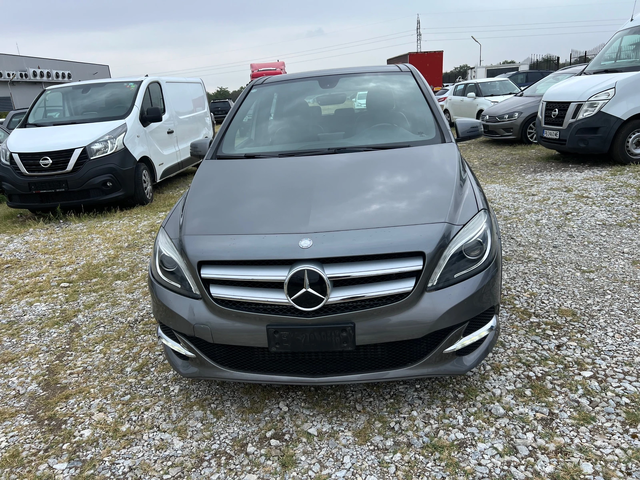 Mercedes-Benz B 200 2.0 - автомобили, коли, обяви за нови и употребявани 1
