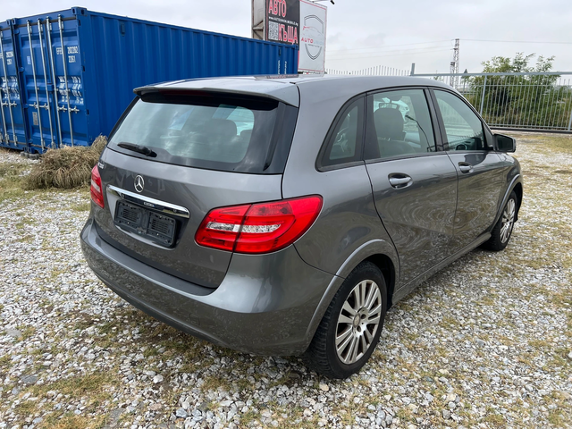 Mercedes-Benz B 200 2.0 - автомобили, коли, обяви за нови и употребявани 4