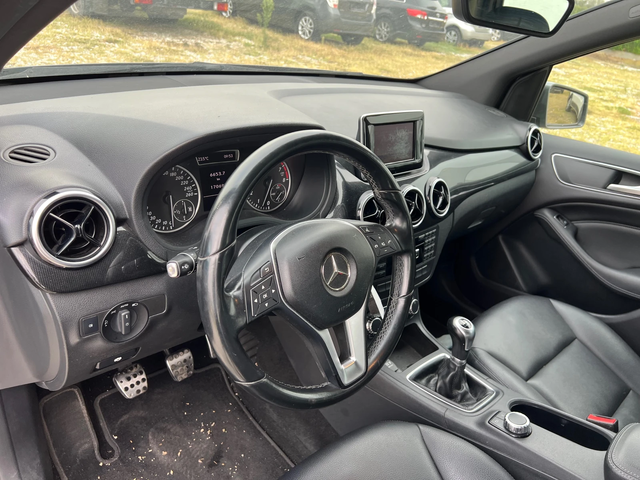 Mercedes-Benz B 200 2.0 - автомобили, коли, обяви за нови и употребявани 9