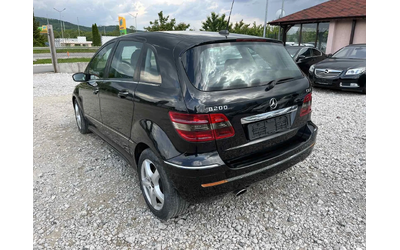 mercedes-benz-b-200 - 4