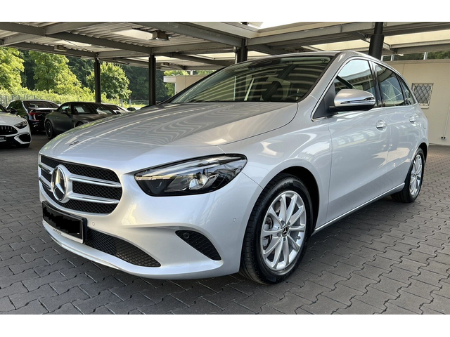 Mercedes-Benz B 220 D 4M - автомобили, коли, обяви за нови и употребявани 0