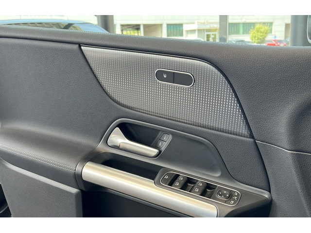 Mercedes-Benz B 220 D 4M - автомобили, коли, обяви за нови и употребявани 5