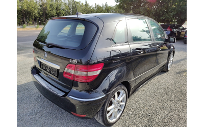 mercedes-benz-b-220-cdi - 3