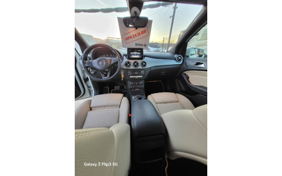 Mercedes-Benz B 250 4Matic PANORAMA - автомобили, коли, обяви за нови и употребявани 11
