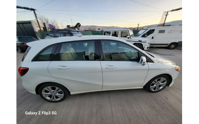 Mercedes-Benz B 250 4Matic PANORAMA - автомобили, коли, обяви за нови и употребявани 6