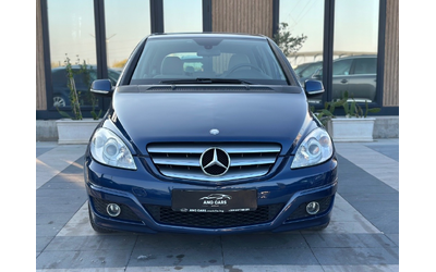 mercedes-benz-b-panorama-facelift-2011g - 2