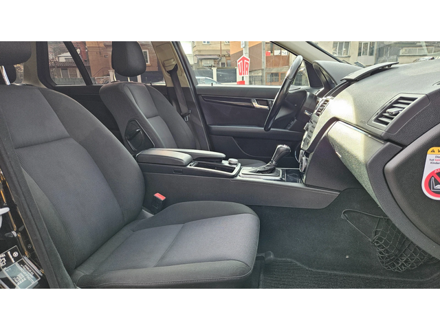 Mercedes-Benz C 180 BENZIN/AVTOMAT/NAVIGACIA - автомобили, коли, обяви за нови и употребявани 11