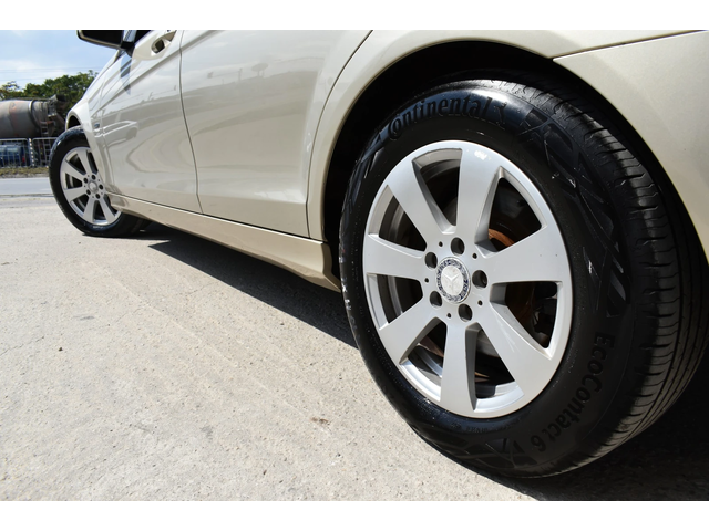 Mercedes-Benz C 180 COMPRESSOR* GOLD-EDITION* AUTOMAT - автомобили, коли, обяви за нови и употребявани 4