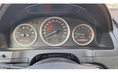 Mercedes-Benz C 180 Kompressor | Нов внос, регистриран - автомобили, коли, обяви за нови и употребявани 7