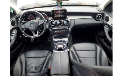 Mercedes-Benz C 2.0L 4 Rear-wheel drive - автомобили, коли, обяви за нови и употребявани 8