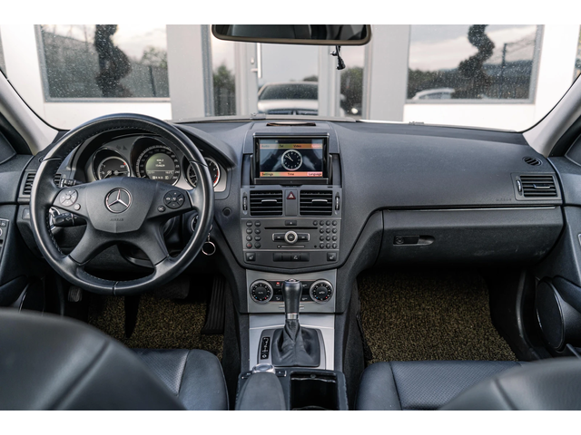 Mercedes-Benz C 200 i AMG ПАКЕТ - FULL - БЯЛА ПЕРЛА - 6М ГАРАНЦИЯ! - автомобили, коли, обяви за нови и употребявани 14