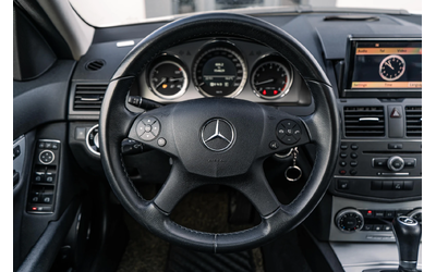 Mercedes-Benz C 200 i AMG ПАКЕТ - FULL - БЯЛА ПЕРЛА - 6М ГАРАНЦИЯ! - автомобили, коли, обяви за нови и употребявани 15