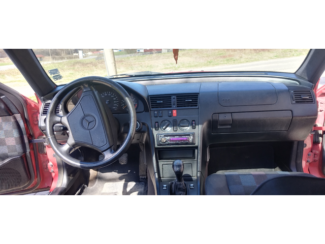 Mercedes-Benz C 200, 1993 г., 335400 км, 136 к.с. - автомобили, коли, обяви за нови и употребявани 8