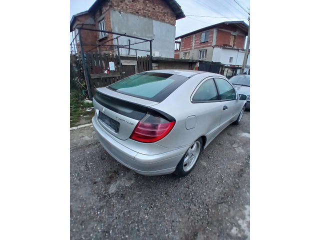 Mercedes-Benz C 200, 2005 г., 240000 км, 150 к.с. - автомобили, коли, обяви за нови и употребявани 3