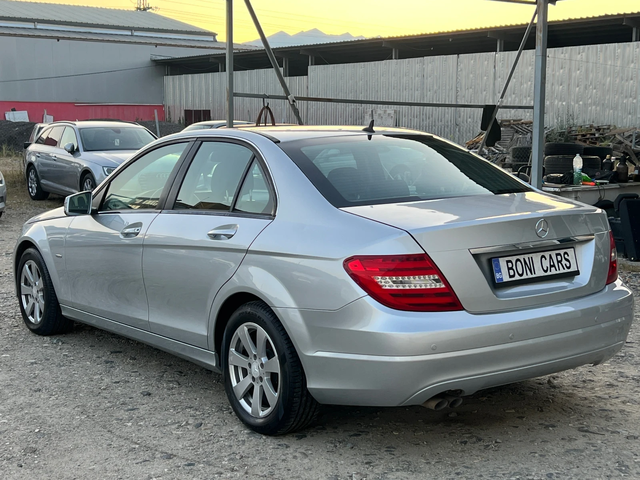 Mercedes-Benz C 200 2.2 CDI BLUE-EFFICENCY/ Автоматик/Нави/Park assist - автомобили, коли, обяви за нови и употребявани 6