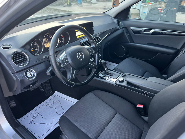 Mercedes-Benz C 200 2.2 CDI BLUE-EFFICENCY/ Автоматик/Нави/Park assist - автомобили, коли, обяви за нови и употребявани 9