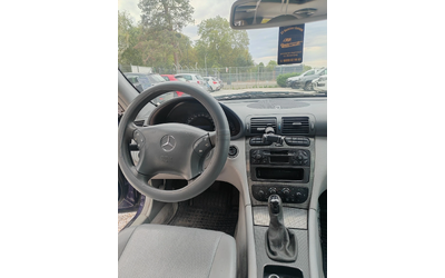 Mercedes-Benz C 200 163 к. с. ГАЗ - автомобили, коли, обяви за нови и употребявани 8