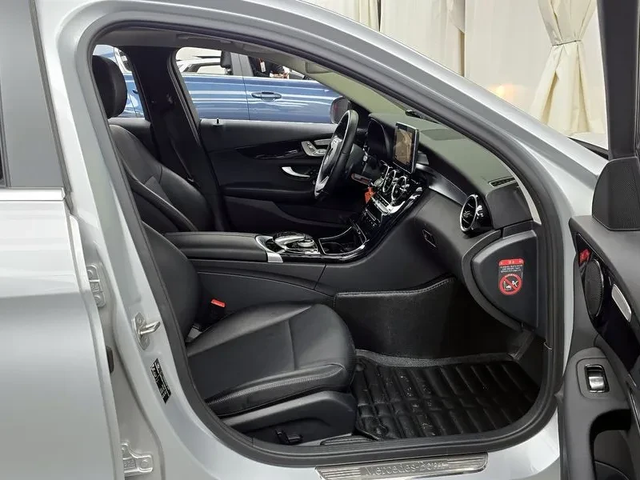 Mercedes-Benz C 200 - автомобили, коли, обяви за нови и употребявани 10