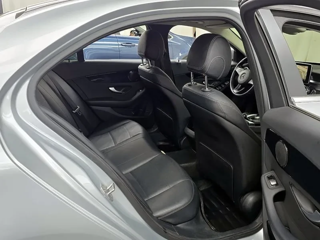 Mercedes-Benz C 200 - автомобили, коли, обяви за нови и употребявани 11