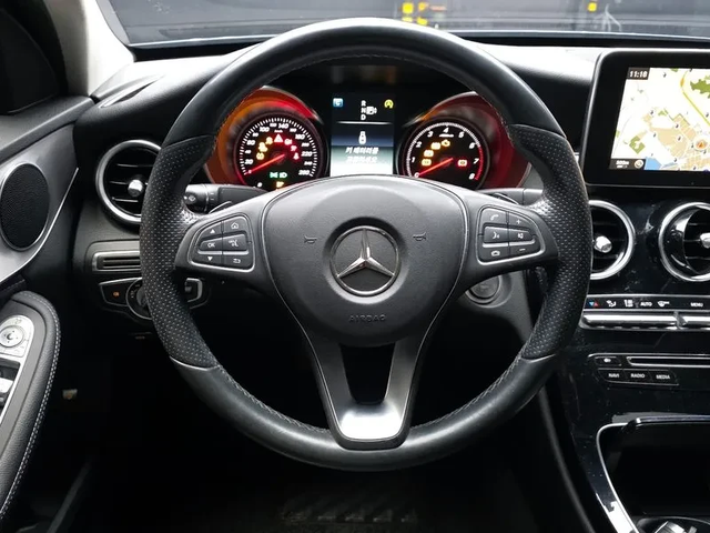 Mercedes-Benz C 200 - автомобили, коли, обяви за нови и употребявани 11