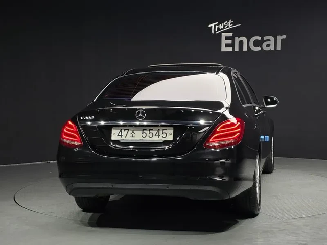 Mercedes-Benz C 200 - автомобили, коли, обяви за нови и употребявани 3