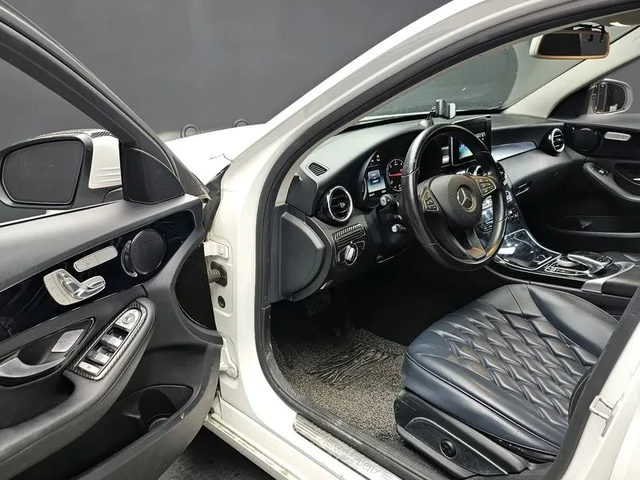 Mercedes-Benz C 200 - автомобили, коли, обяви за нови и употребявани 10