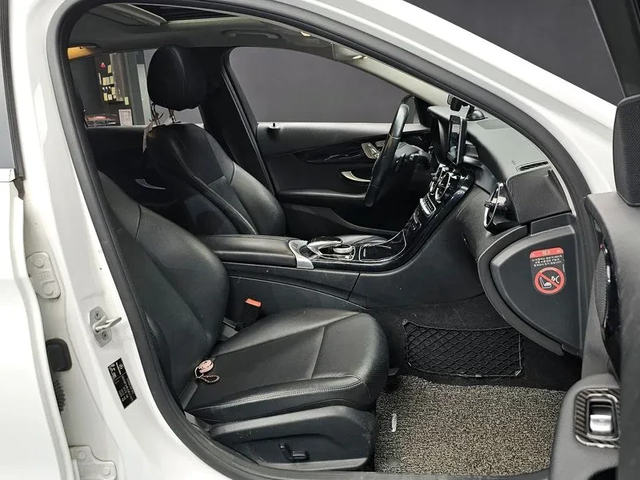 Mercedes-Benz C 200 - автомобили, коли, обяви за нови и употребявани 9