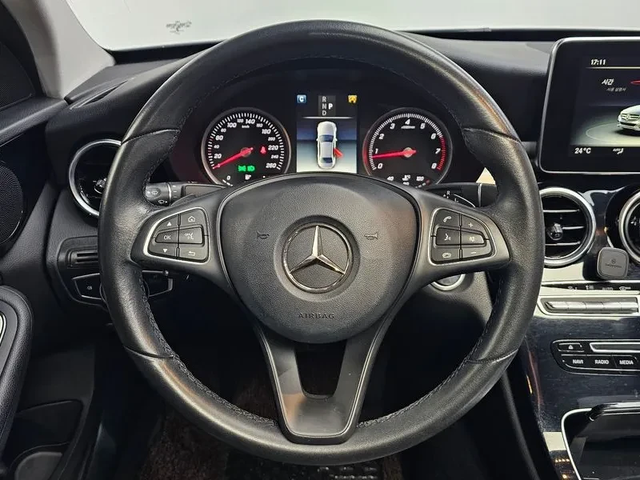 Mercedes-Benz C 200 - автомобили, коли, обяви за нови и употребявани 12