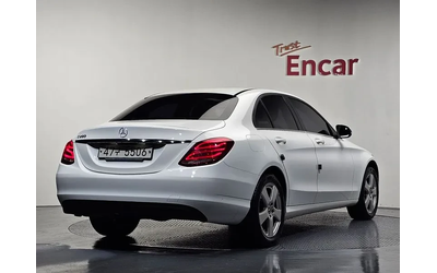 mercedes-benz-c-200 - 1