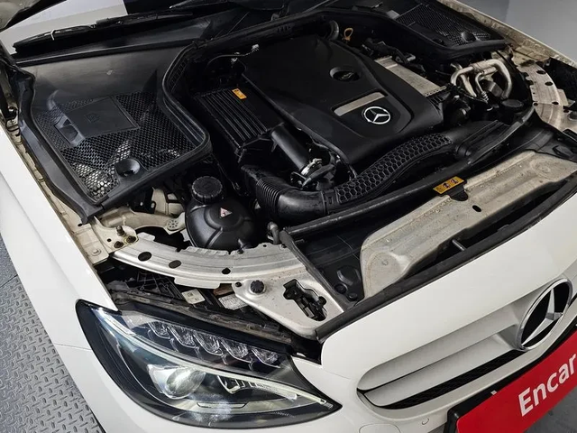 Mercedes-Benz C 200 - автомобили, коли, обяви за нови и употребявани 5