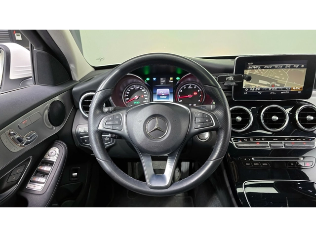 Mercedes-Benz C 200 C200 Avantgarde | HUD | MEMORY | Панорама - автомобили, коли, обяви за нови и употребявани 8