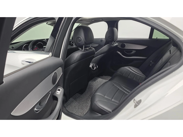 Mercedes-Benz C 200 - автомобили, коли, обяви за нови и употребявани 9