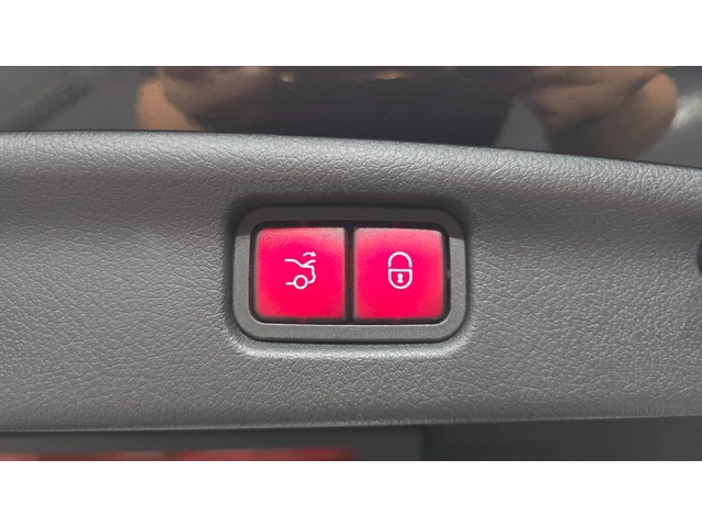 Mercedes-Benz C 200 Avantgarde - автомобили, коли, обяви за нови и употребявани 9