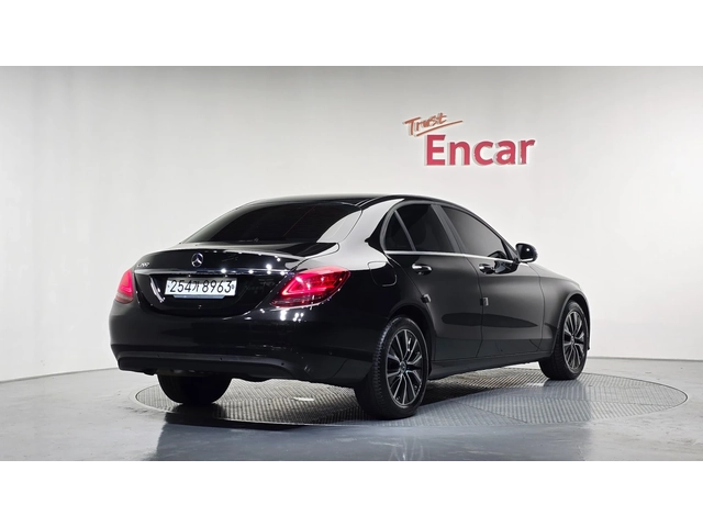 Mercedes-Benz C 200 MERCEDES-BENZ C 200 FACELIFT - автомобили, коли, обяви за нови и употребявани 1