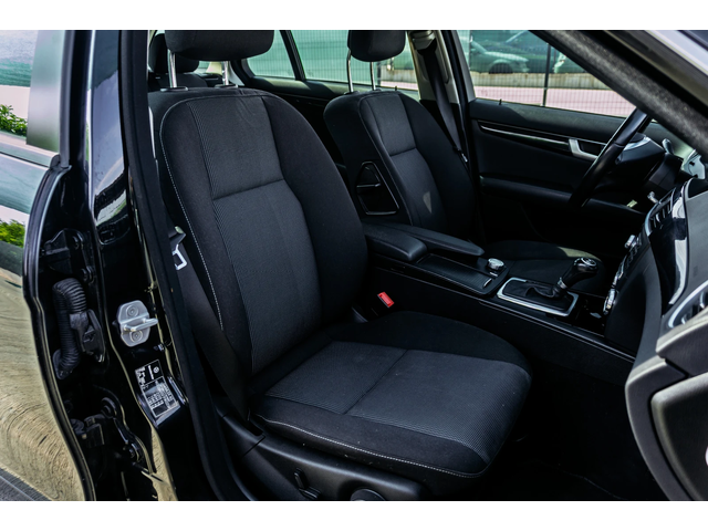 Mercedes-Benz C 220 CDI - FACELIFT - 6M ГАРАНЦИЯ - РЕАЛНИ КИЛОМЕТРИ! - автомобили, коли, обяви за нови и употребявани 13