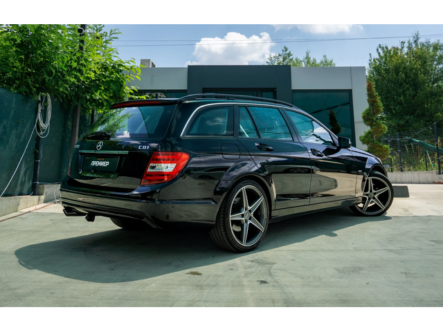 Mercedes-Benz C 220 CDI - FACELIFT - 6M ГАРАНЦИЯ - РЕАЛНИ КИЛОМЕТРИ! - автомобили, коли, обяви за нови и употребявани 3