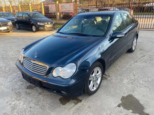 Mercedes-Benz C 220 CDI avtomat - автомобили, коли, обяви за нови и употребявани 0