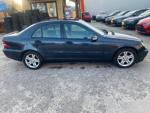 Mercedes-Benz C 220 CDI avtomat - автомобили, коли, обяви за нови и употребявани 3