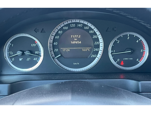 Mercedes-Benz C 220 cdi 170к.с., 6ск., нави, климатр., мулти, евро5, И - автомобили, коли, обяви за нови и употребявани 12